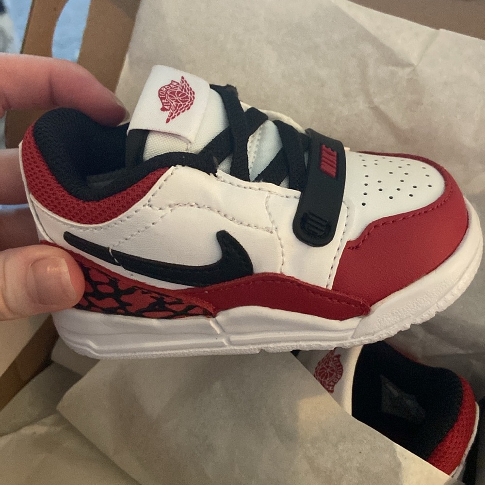 Nike Jordan baby/toddler sneakers size 4